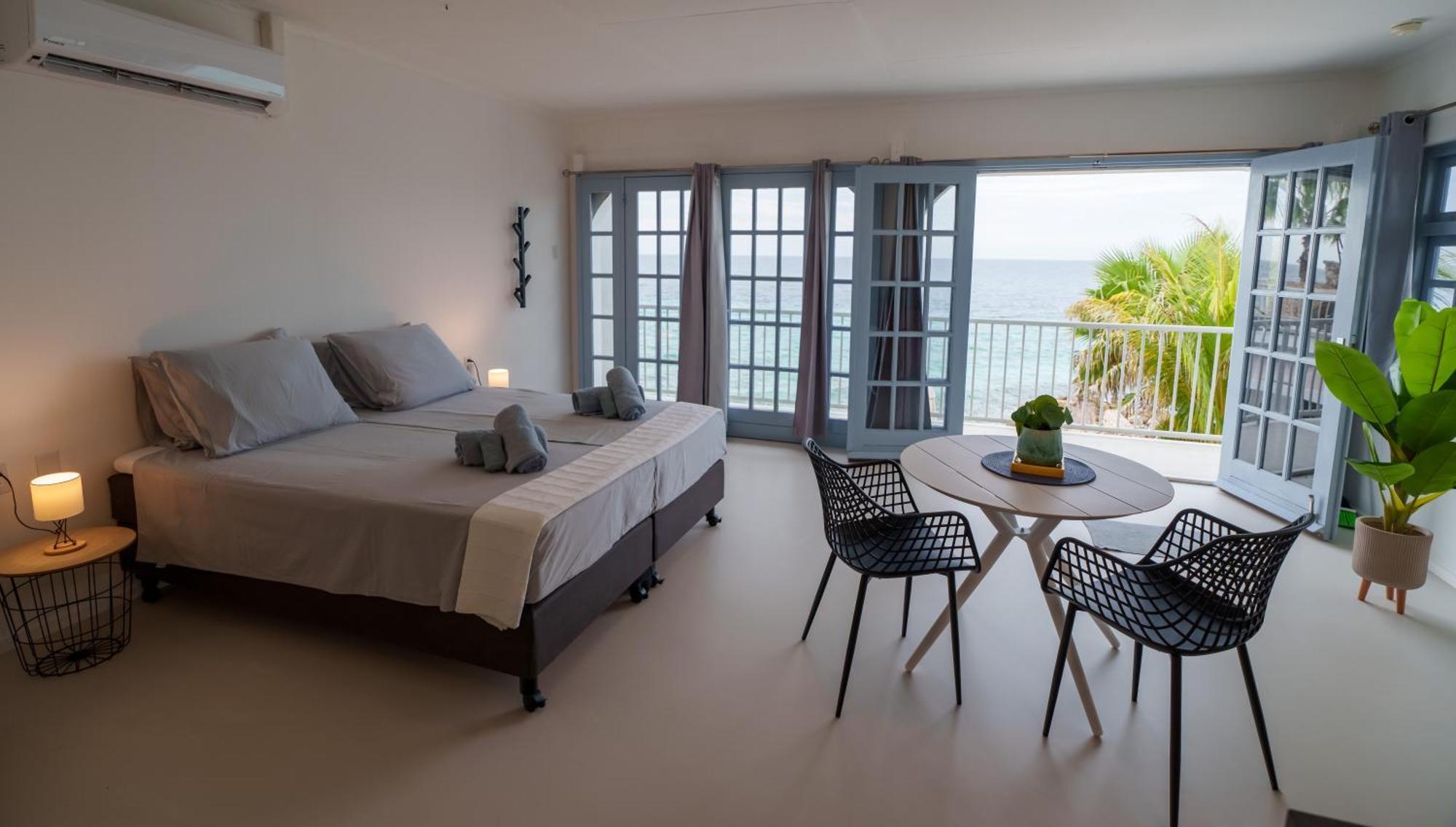 Waterside Apartments Willemstad Exterior photo